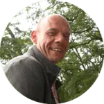 Natur Coaching im Business schafft beste Voraussetzungen, um sich erfolgreich mit komplexen und schwierigen Herausforderungen und anspruchsvollen Situationen auseinanderzusetzen. Durch die Wirkfaktoren der Natur fällt es deutlich leichter, die Dinge aus einer anderen Perspektive zu betrachten. Blockaden lösen sich leichter, wenn Sie die Dinge mit dem notwendigen Abstand betrachten und reflektieren. Wälder und Berge liefern frische Energie, um kreative Ideen zu entwickeln, Entscheidungen zu fällen und bewusst Veränderungen einzuleiten.