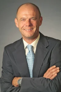 Ulrich Kern - Restrukturierung und Sanierung für mittelständische Unternehmen